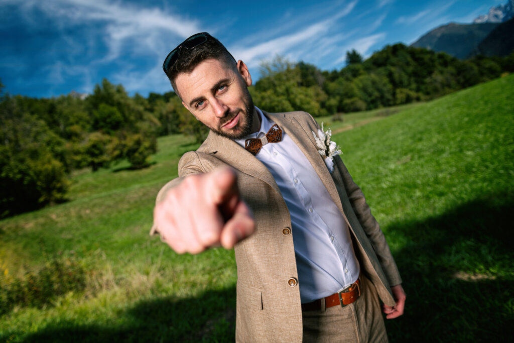 Photos degroupe mariage Chloé et Julien à Combloux, champs et Mont-Blanc